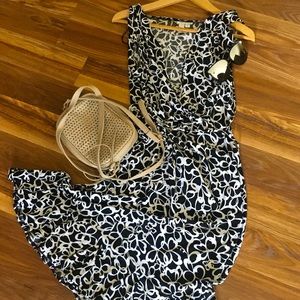 Black and white sleeveless dress